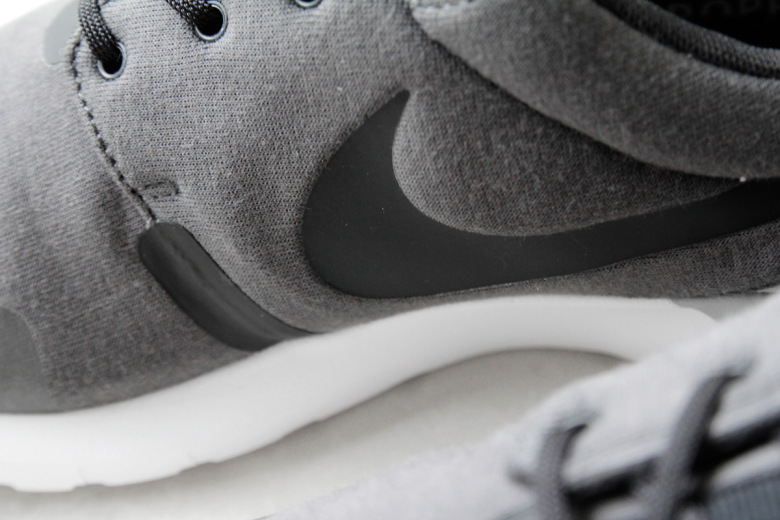 a-closer-look-at-the-nike-roshe-run-nm-sp-fleece-pack-9