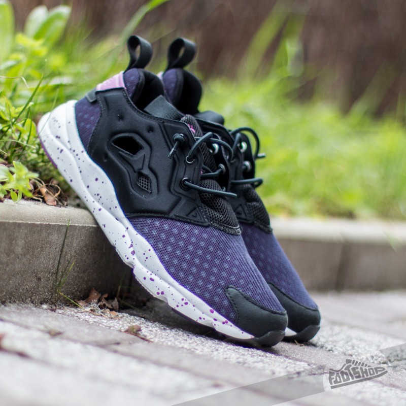 reebok-furylite-women-black-white-aubergine