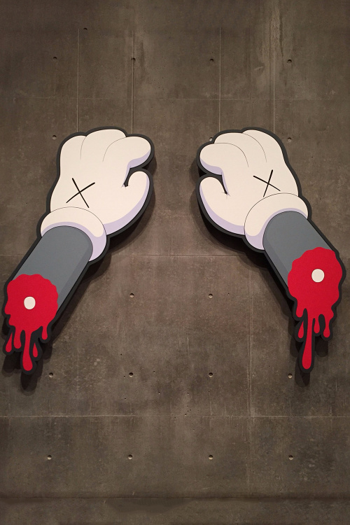 full-look-kaws-where-the-end-starts-exhibition-24